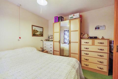 1 bedroom flat for sale, White Horse Court, Storrington, RH20