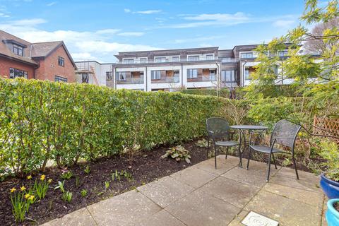 2 bedroom ground floor flat for sale, Wispers Lane, Haslemere, GU27