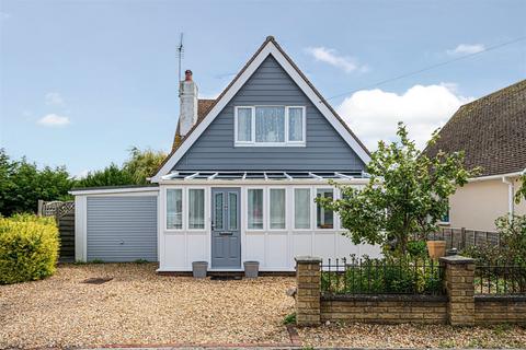 2 bedroom detached house for sale, Kinsale, North Avenue East, Bognor Regis, PO22