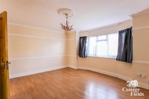 2 bedroom ground floor flat for sale - Grove Road West, Enfield, ,, EN3 5SY