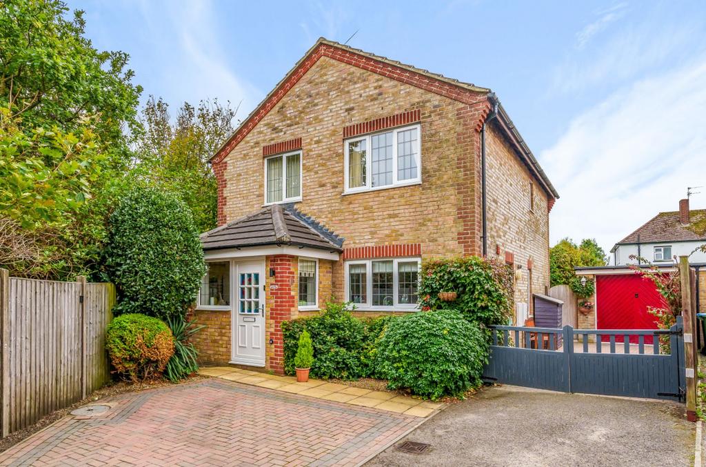 Strawberry Fields, Flansham Mews, Felpham, Bognor Regis, PO22 4 bed