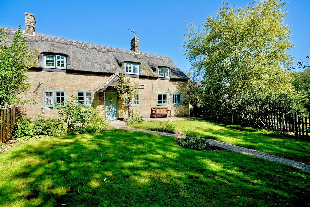 High Street, St Neots PE19 4 bed semidetached house for sale £580,000