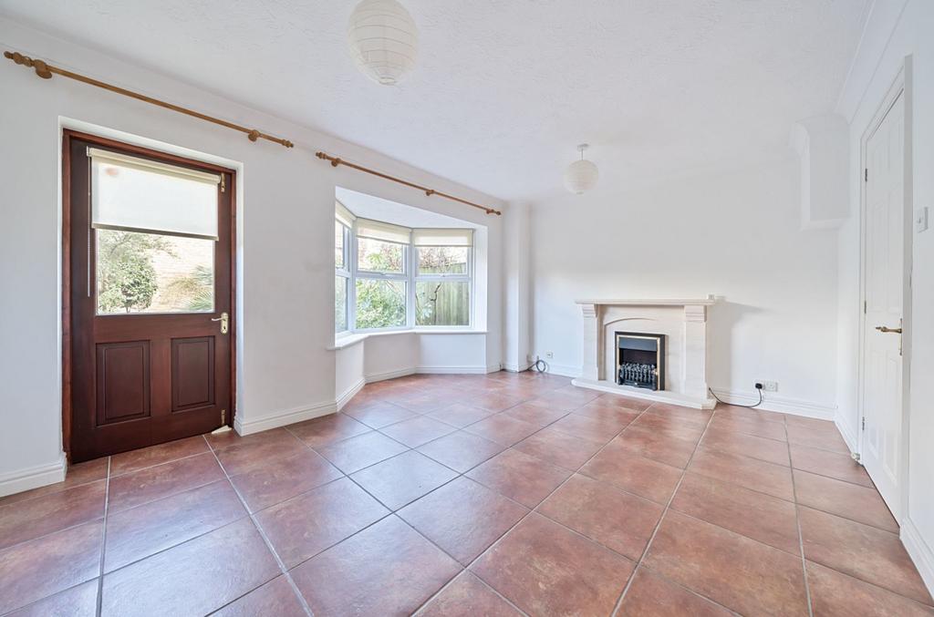Woodlands Lane, Chichester, PO19 3 bed terraced house for sale £385,000