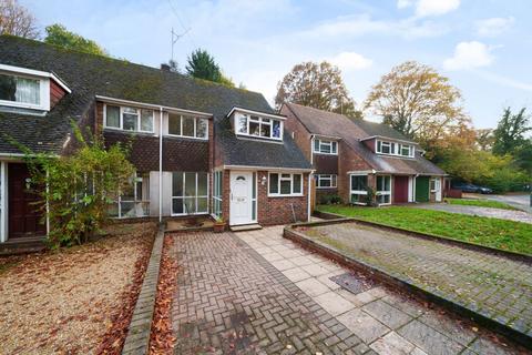 143 Kings Road, Haslemere, GU27 2QQ