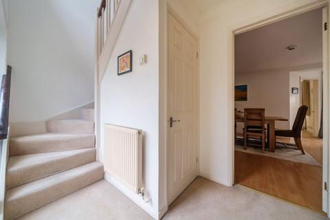143 Kings Road, Haslemere, GU27 2QQ