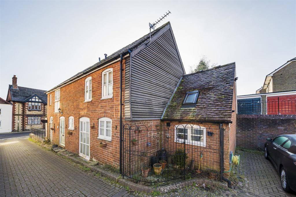 church-street-storrington-rh20-2-bed-terraced-house-275-000