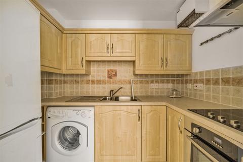 1 bedroom ground floor flat for sale, St. Cyriacs, Rose Court St. Cyriacs, PO19