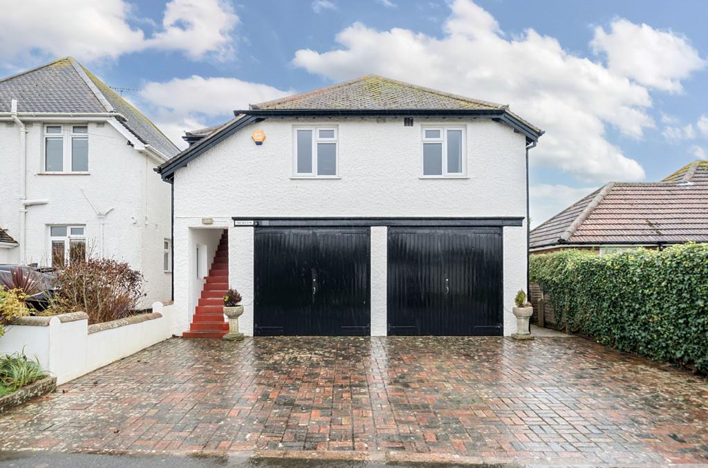 Minton Road, Bognor Regis 2 bed detached house for sale £495,000