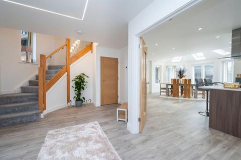 5, Grand Oaks Grange Worthing Road, Southwater, Horsham, RH13 9BS
