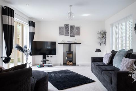 5, Grand Oaks Grange Worthing Road, Southwater, Horsham, RH13 9BS