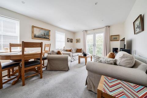 2 bedroom flat for sale, Barnhouse Close, Pulborough, RH20