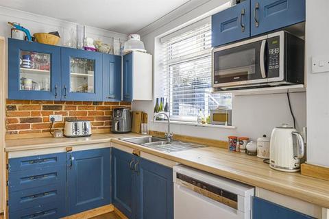 2, Midway Cottages Broad Road, Hambrook, Chichester, PO18 8RG