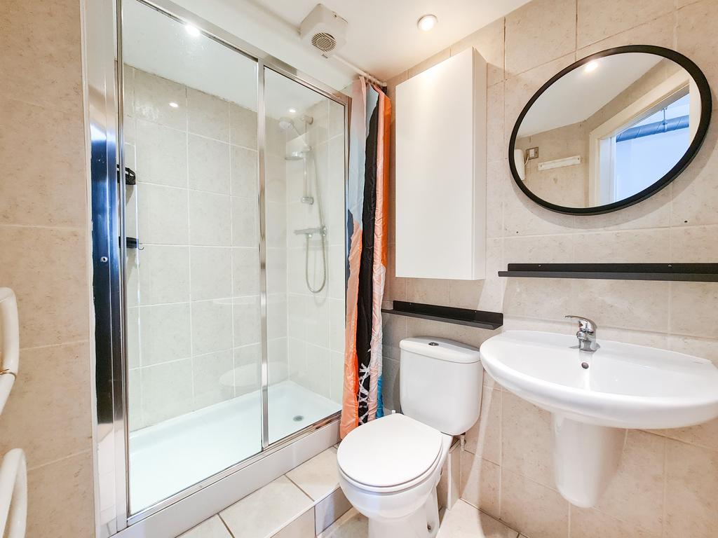 Bathroom-Ensuite-1