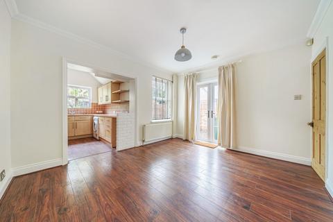 44 Victory Road, Horsham, RH12 2JF