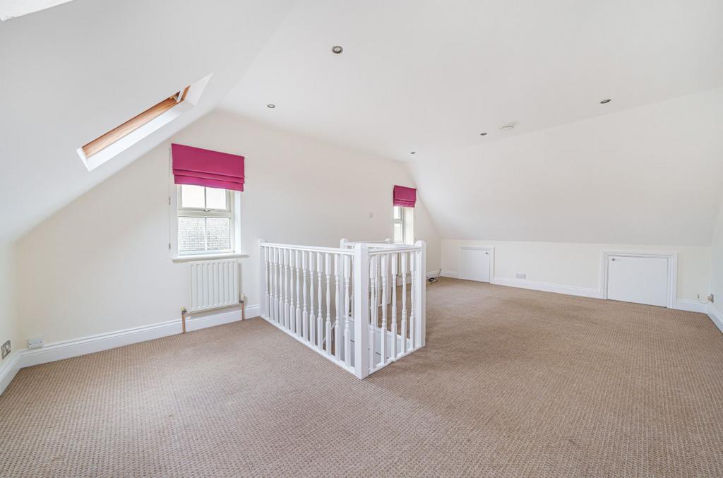 Loft Room / Bonus Room