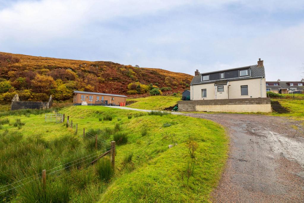 Glen Cottage, Mallaig, PH41 4QN 2 bed cottage for sale £260,000