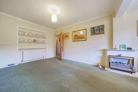 2 bedroom semi-detached bungalow for sale - Ettrick Close, Chichester, PO19