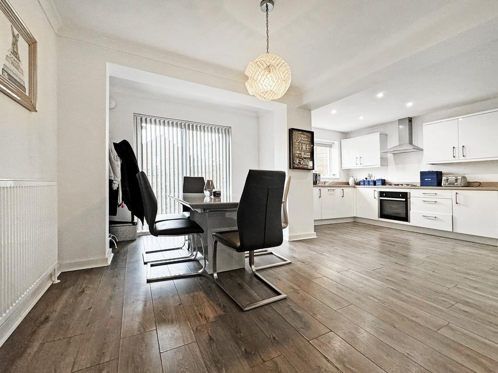 Sandbanks Drive, Hartlepool, TS24 3 bed semidetached house for sale