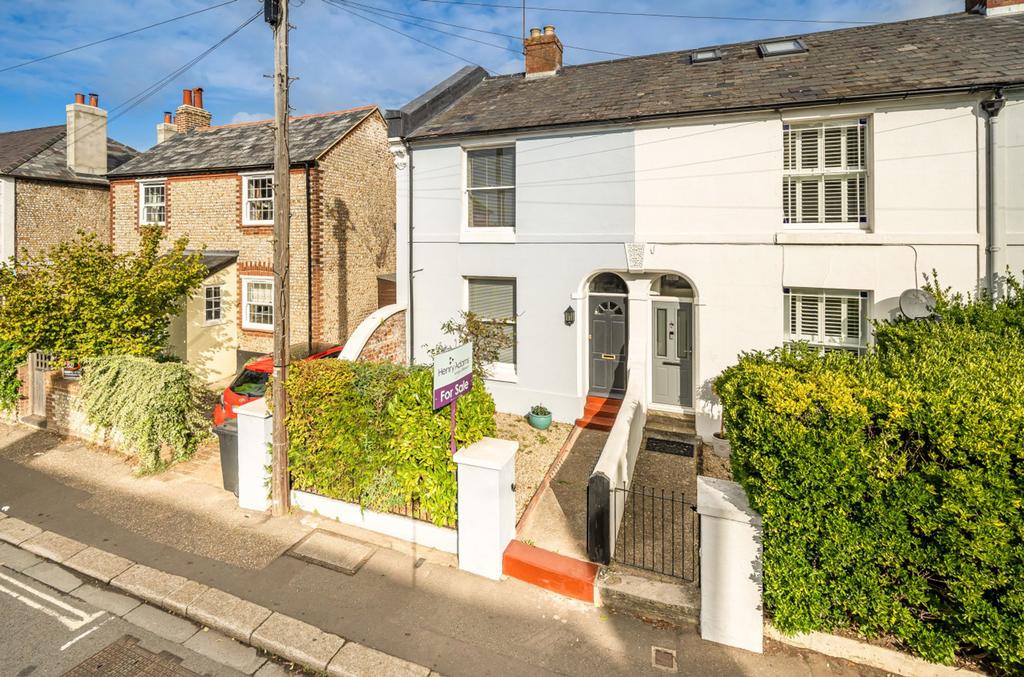 Oving Road, Chichester, PO19 3 bed end of terrace house for sale £450,000
