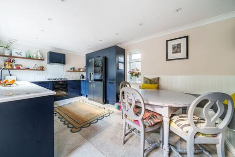13 Chilcroft Road, Haslemere, GU27 1JJ