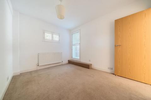 2 bedroom ground floor flat for sale, Liphook Road, Haslemere, GU27