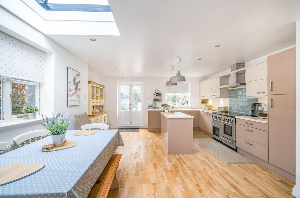 Willowbed Drive, Chichester, PO19 3 bed semidetached house for sale