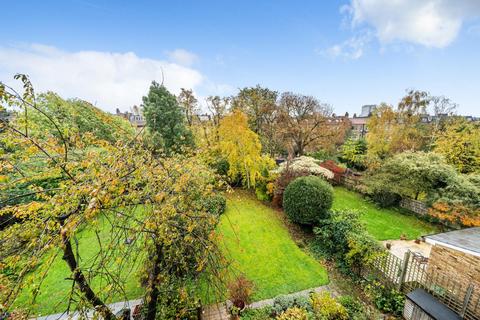 3 bedroom flat for sale, Canfield Gardens, South Hampstead