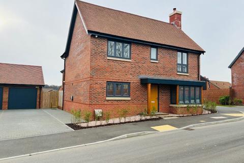 3 bedroom detached house for sale, Cordingley Drive, Pease Pottage, Crawley, West Sussex