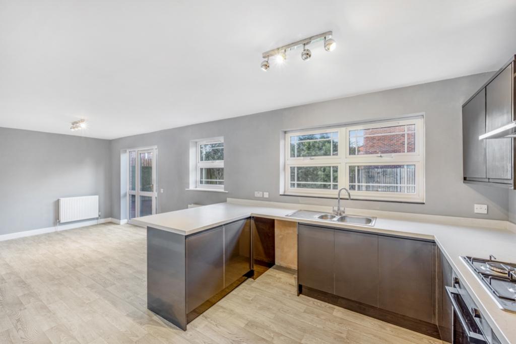 43 Sir Isaac Newton Drive (Wyberton)-17