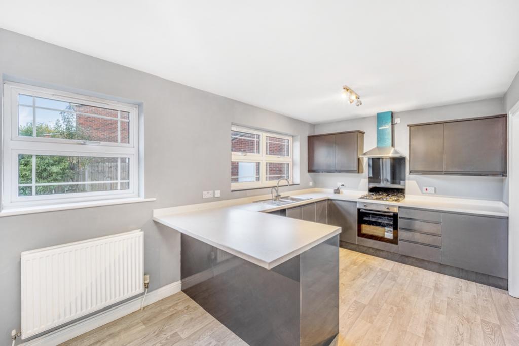 43 Sir Isaac Newton Drive (Wyberton)-16