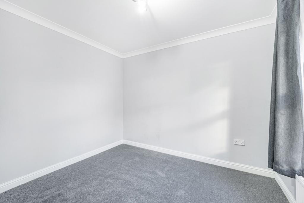 43 Sir Isaac Newton Drive (Wyberton)-13