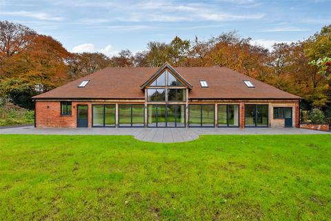 5 bedroom equestrian property to rent - Bensgrove Farm, Goring Heath, Reading, Oxfordshire, RG8