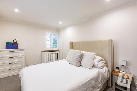 2 bedroom maisonette for sale, Market Place, Abridge, Essex, RM4