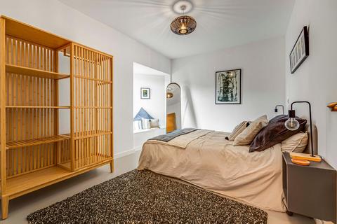 1, Park Apartments, 38b Inglemere Road, Mitcham, CR4 2BT