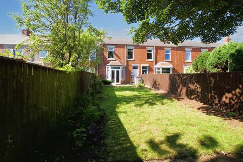3 bedroom terraced house for sale - Manners Gardens, Seaton Delaval, Whitley Bay, Northumberland, NE25 0DR