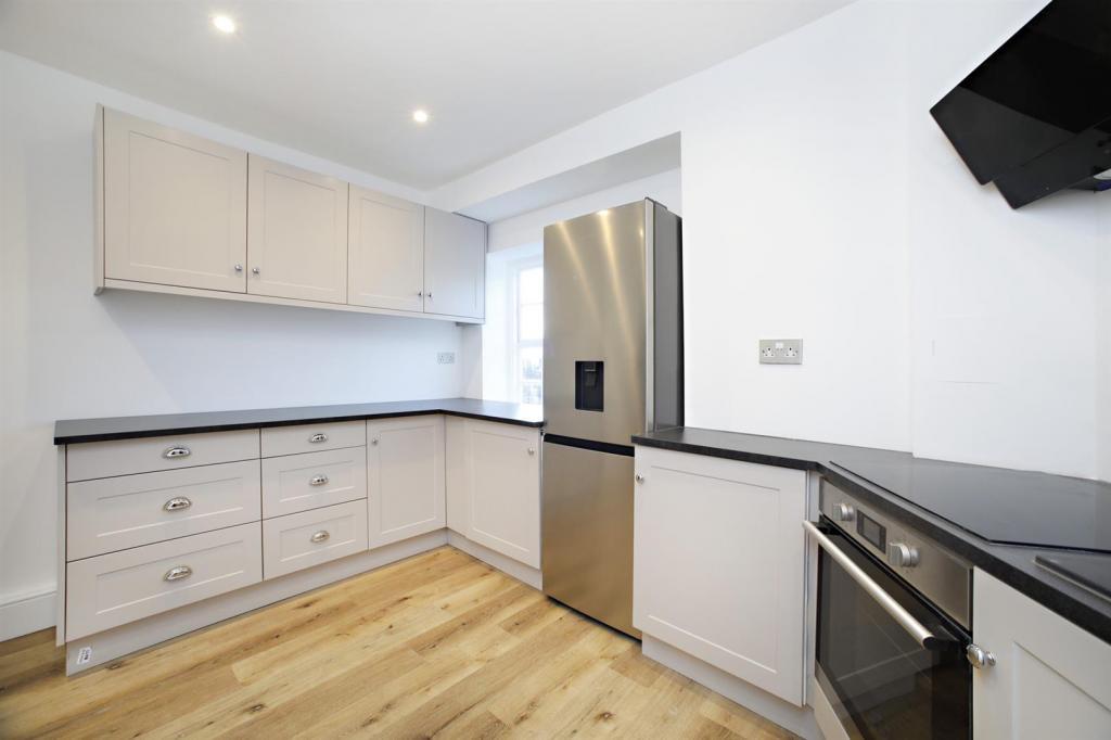 Heathcroft-hampstead-way-nw11