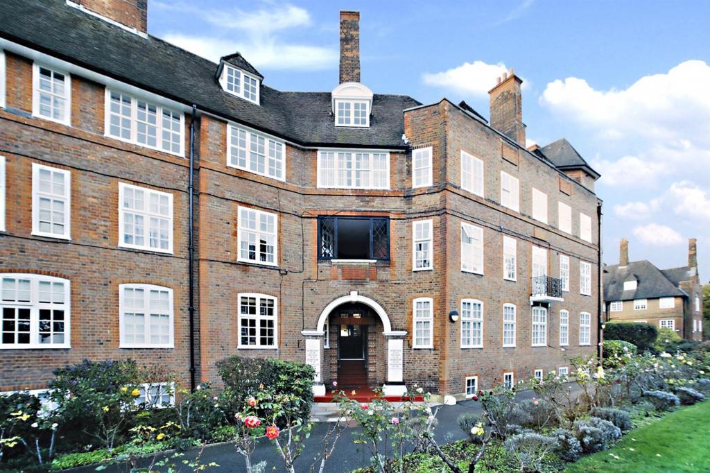 Heathcroft-hampstead-way-nw11