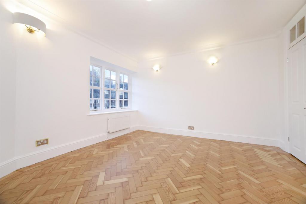 Heathcroft-hampstead-way-nw11
