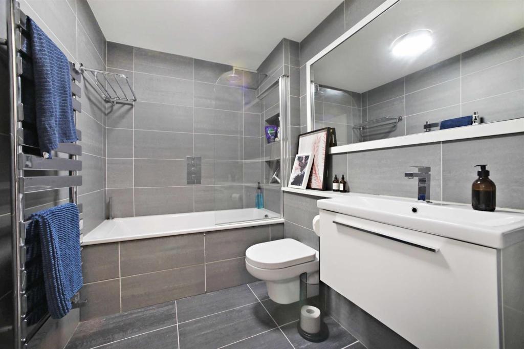 Corringway-hampstead-garden-suburb-nw11-2