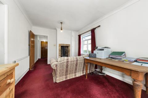 92 Barton Road, Comberton, Cambridge, CB23 7BS