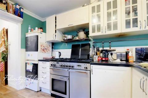 2 bedroom terraced house to rent - Arrow Road, E3