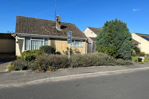 3 bedroom bungalow for sale, Meadow Way, South Cerney, Cirencester, Gloucestershire, GL7