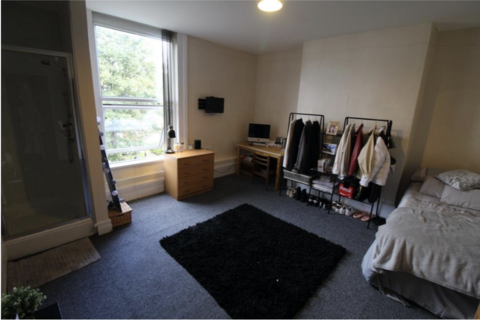 9 bedroom terraced house to rent, Cardigan Road, Leeds LS6