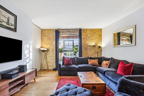 2 bedroom flat for sale - Ship House, Battersea Square, London, SW11