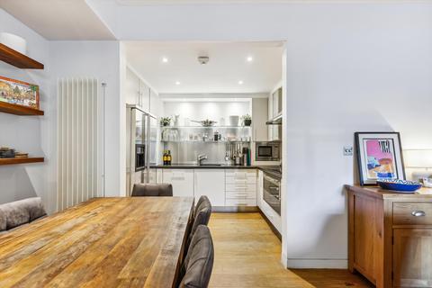 2 bedroom flat for sale - Ship House, Battersea Square, London, SW11