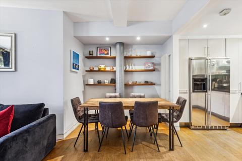 2 bedroom flat for sale - Ship House, Battersea Square, London, SW11