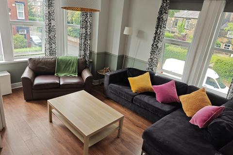 10 bedroom house to rent, Delph Lane, Leeds