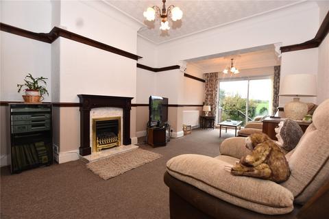 3 bedroom semi-detached house for sale, Oldham Road, Thornham, Rochdale, OL11