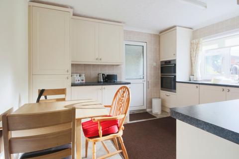 4 East Grove, Barton-upon-humber, DN18 5HW