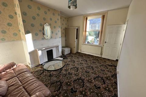 3 bedroom terraced house to rent, Clement Street, Huddersfield, West Yorkshire, HD1